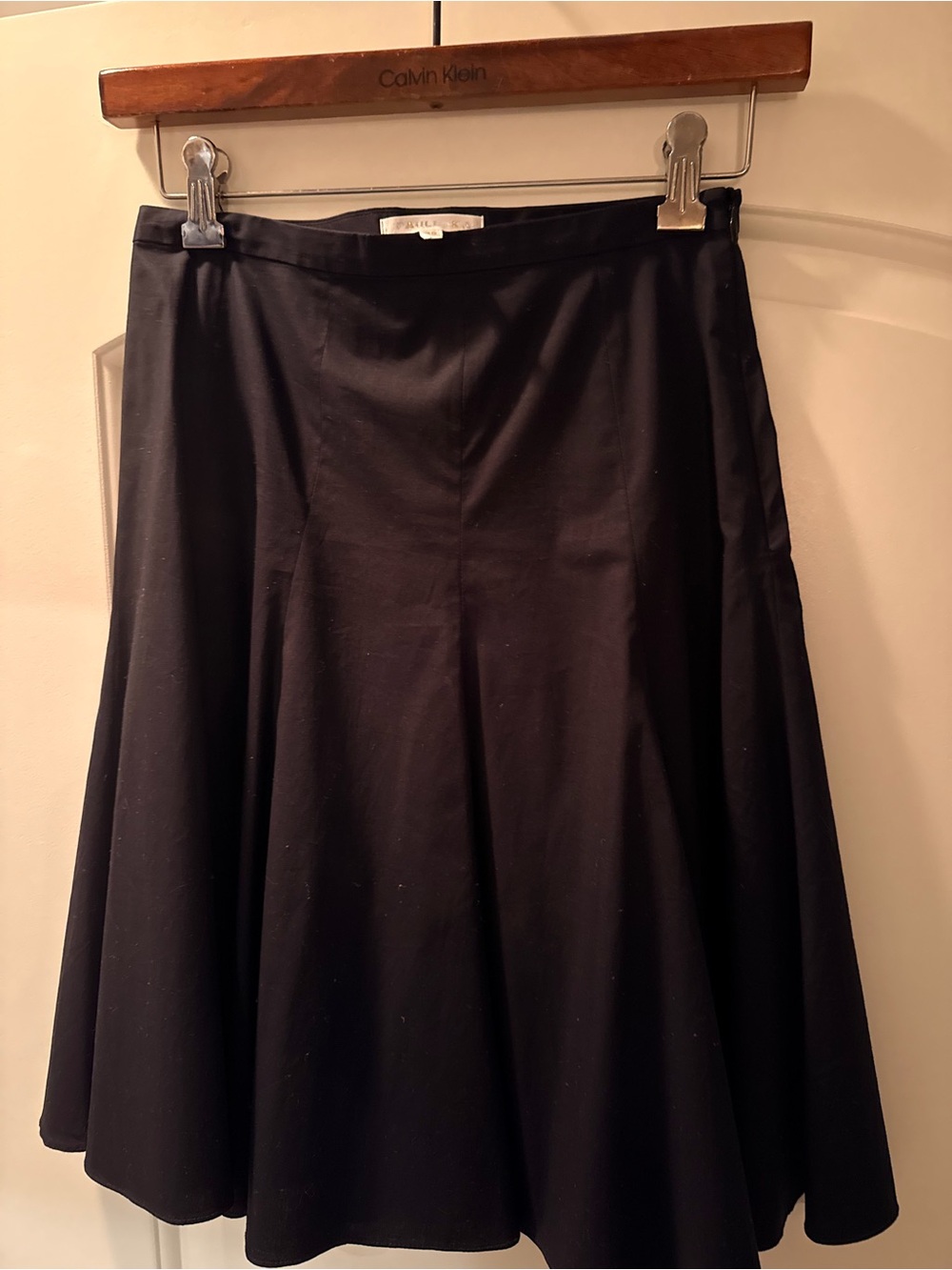 Calvin Klein Black A-Line Midi Skirt with Flared Silhouette